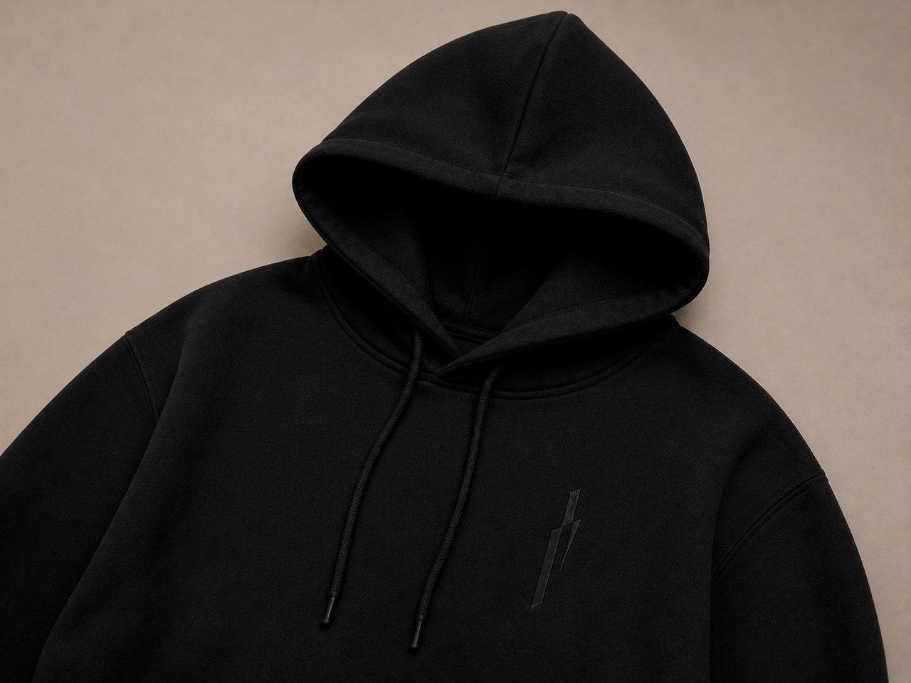 Campaña FRACTURA de RADIKAL — ropa oversized premium